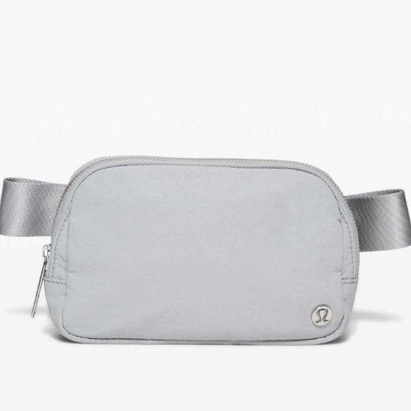 lululemon athletica Handbags - Brand New! NWT Lululemon Everywhere Belt Bag in Silver Drop